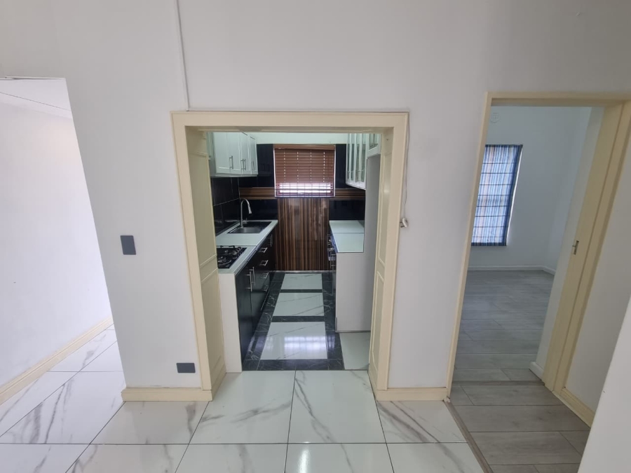 2 Bedroom Property for Sale in Wynberg Western Cape